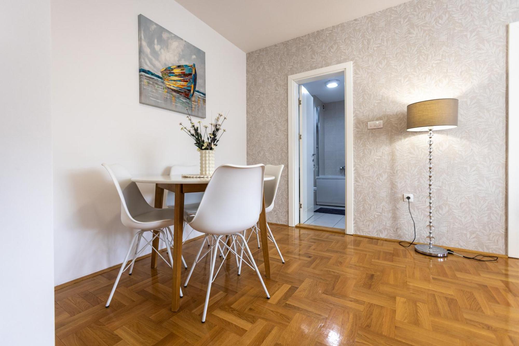 Apartmani Hemera Valjevo Ngoại thất bức ảnh