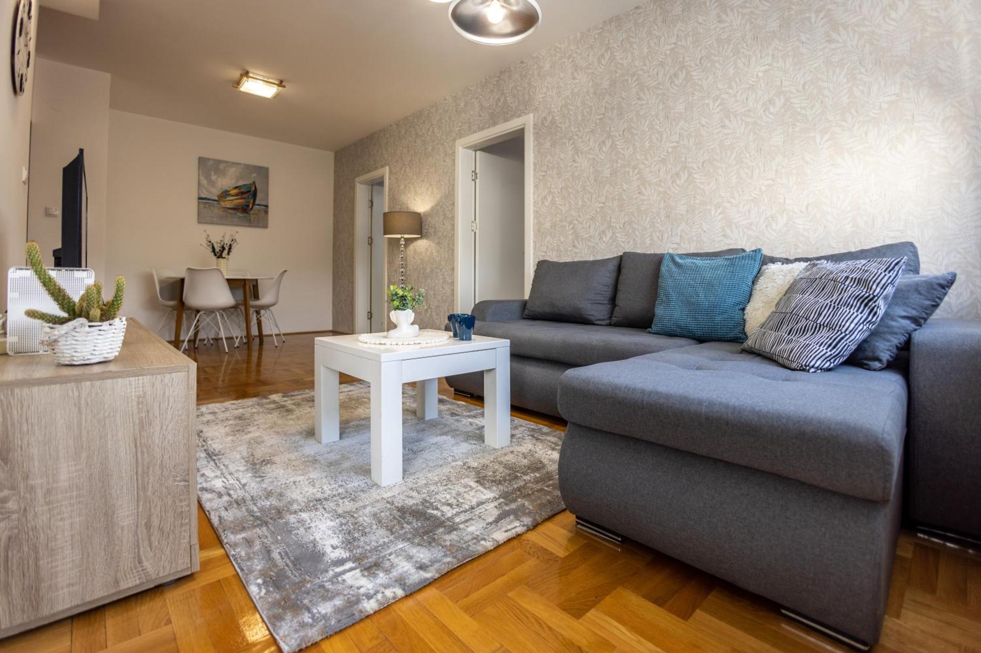 Apartmani Hemera Valjevo Ngoại thất bức ảnh