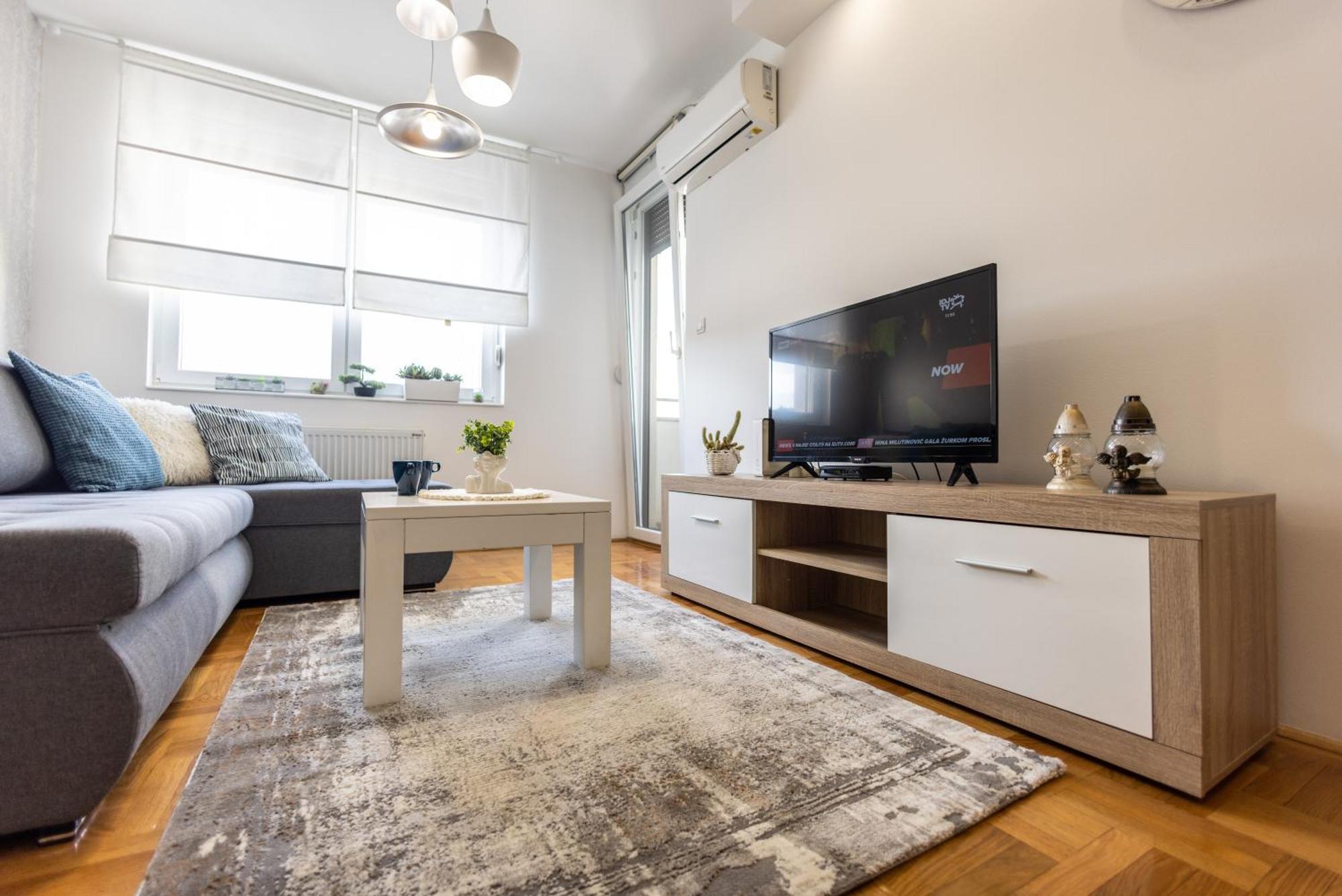 Apartmani Hemera Valjevo Ngoại thất bức ảnh